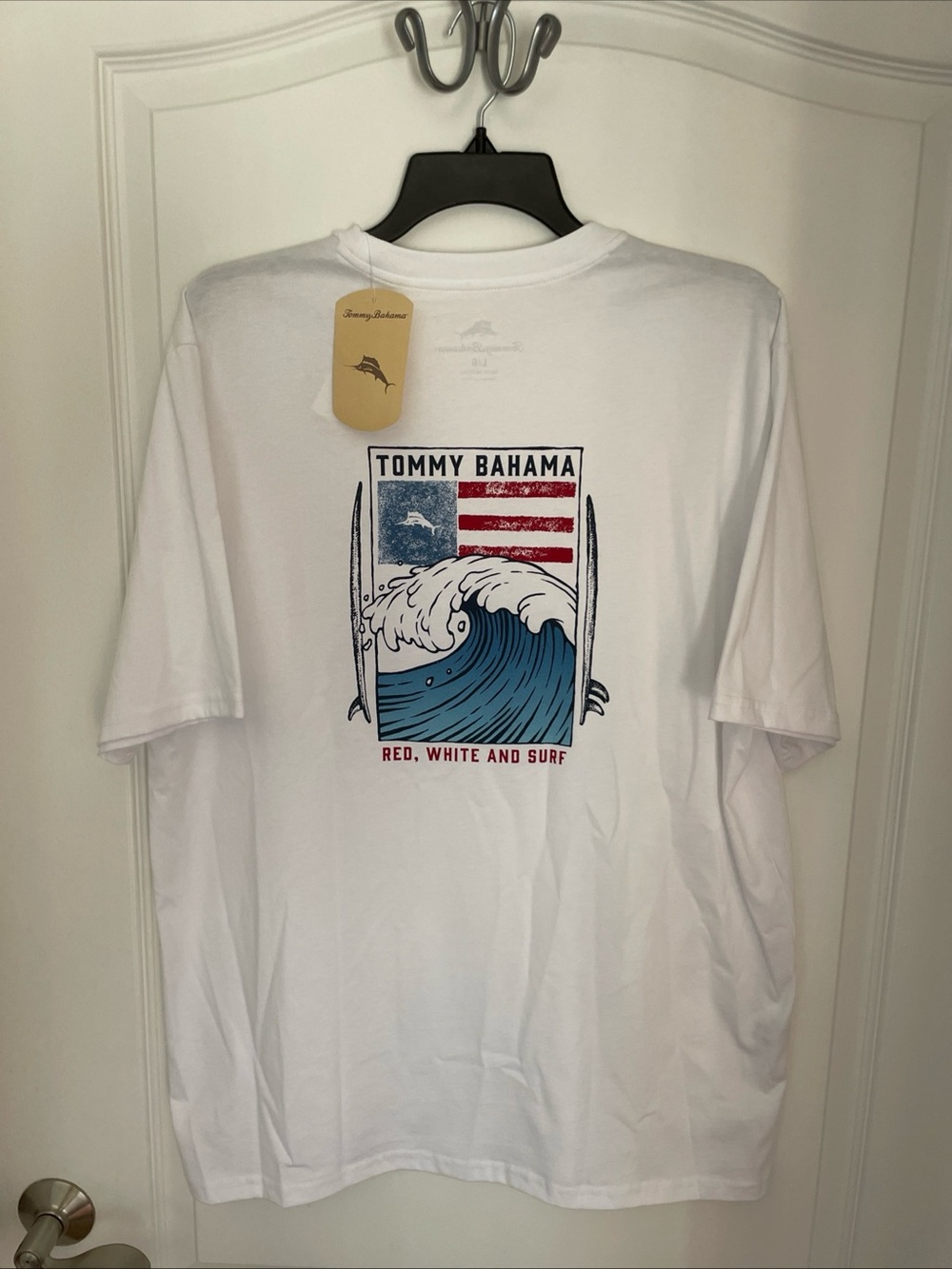 NWT Tommy Bahama Tee Shirt Men’s White “Tommy Bahama Red, White And Surf” Large